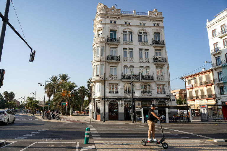 La multinacional Cirkuit Planet adquiere el emblemático edificio Calabuig junto al Puerto de Valencia